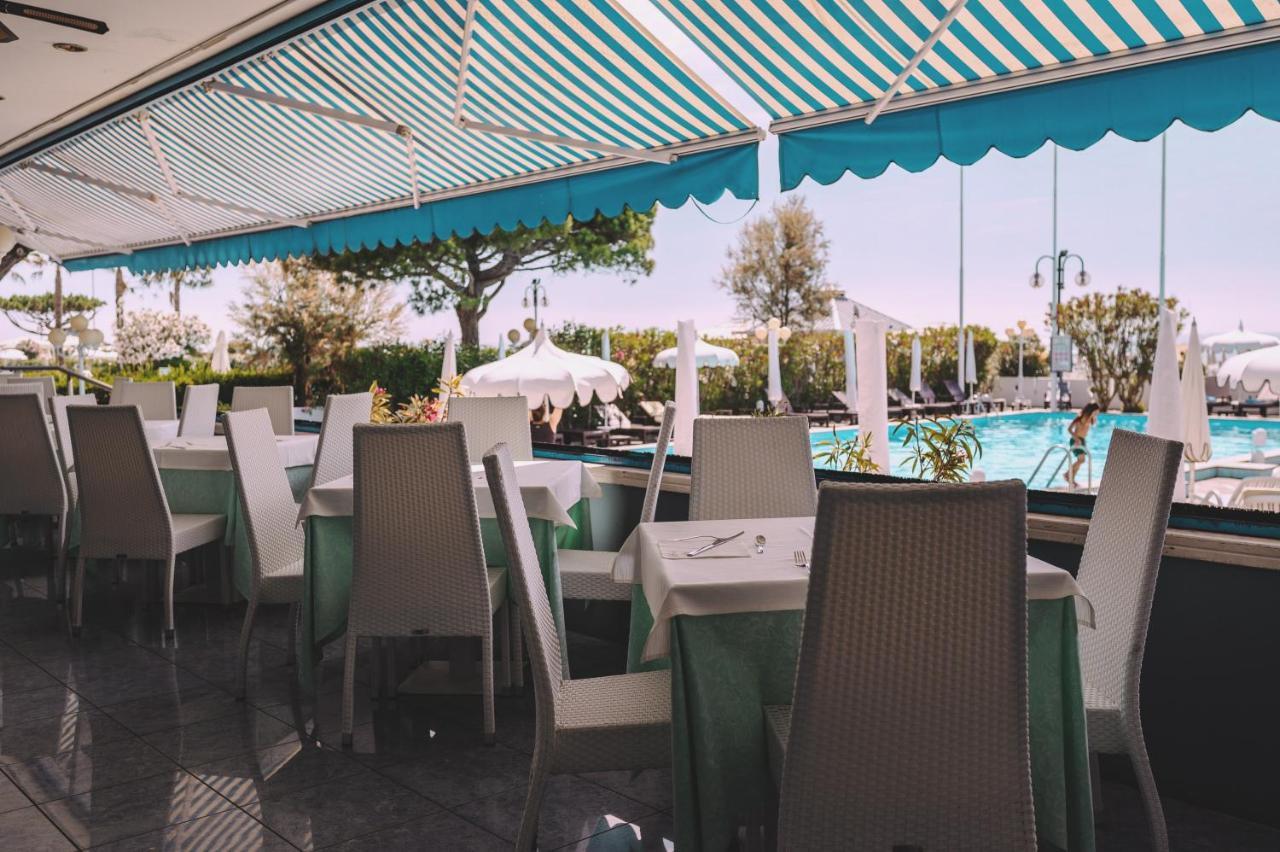 Hotel Monaco&Quisisana Lido di Jesolo Exterior foto